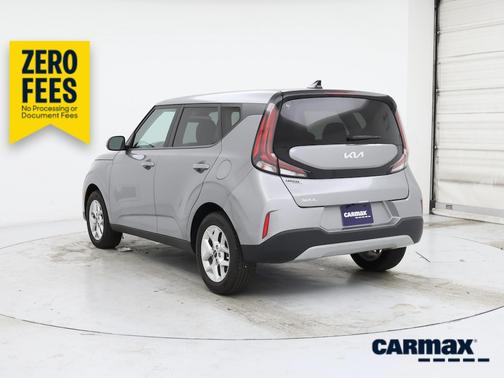 Gray 2024 Kia Soul LX