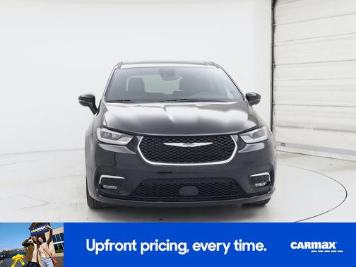 Black 2025 Chrysler Pacifica Select
