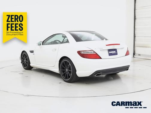 White 2015 Mercedes-Benz SLK-Class