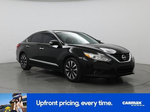 Black 2016 Nissan Altima SV