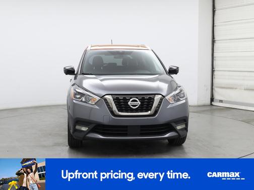 Gray 2020 Nissan Kicks SR