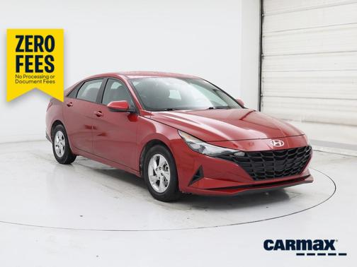 Red 2022 Hyundai ELANTRA SE