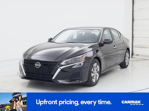 Black 2023 Nissan Altima S