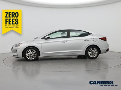 Silver 2019 Hyundai ELANTRA SE