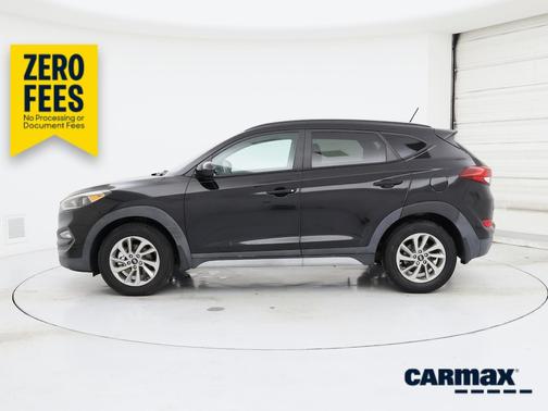 Black 2017 Hyundai TUCSON SE