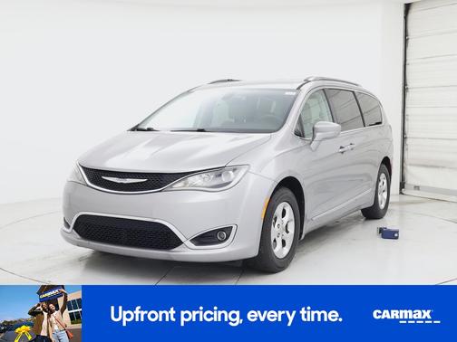 Silver 2017 Chrysler Pacifica Touring L-Plus