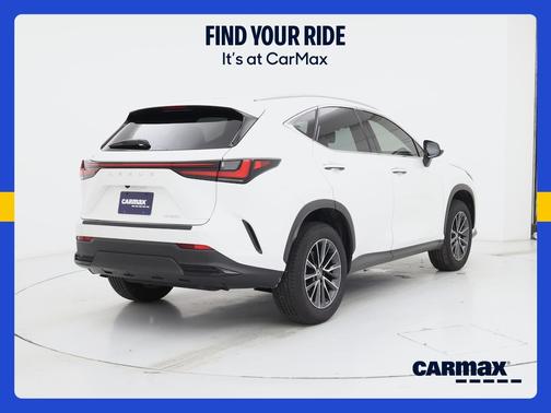 White 2025 Lexus NX 250