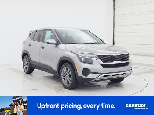 Gray 2021 Kia Seltos LX
