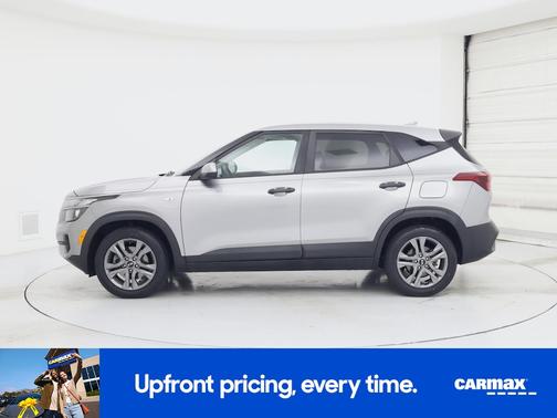 Gray 2021 Kia Seltos LX