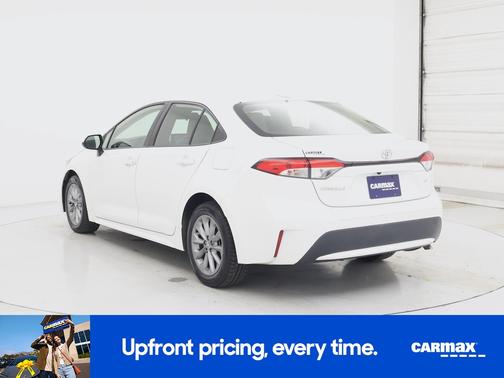 White 2020 Toyota Corolla LE