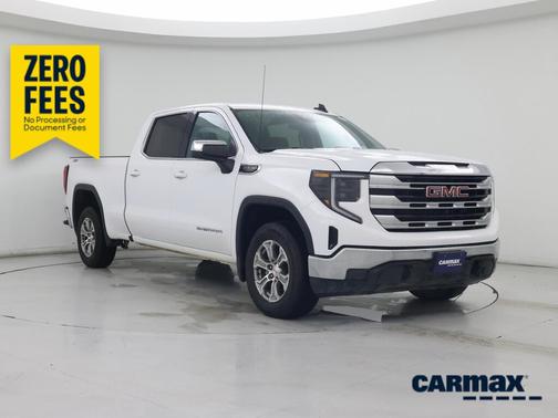 White 2023 GMC Sierra 1500 SLE