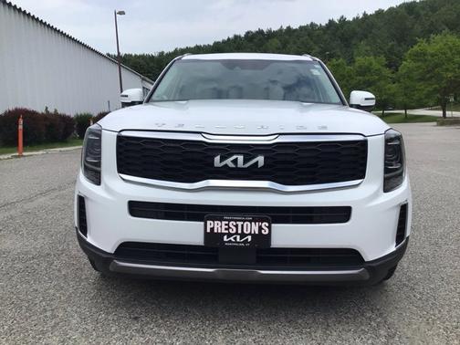 Glacial White Pearl 2022 Kia Telluride EX