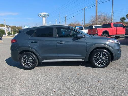 2021 Hyundai TUCSON SEL