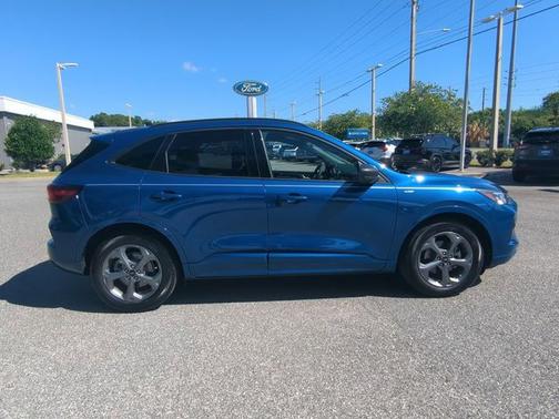 ATLAS BLUE METALLIC 2023 Ford Escape ST-LINE