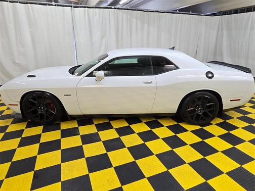 2017 Dodge Challenger R/T