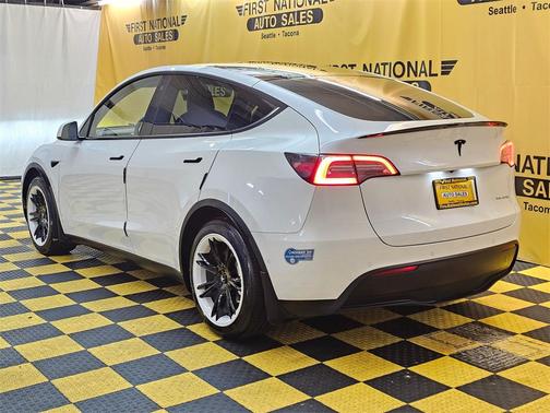 2021 Tesla Model Y Long Range Dual Motor All-Wheel Drive