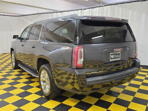 2016 GMC Yukon XL SLT