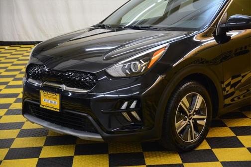 2022 Kia Niro LXS