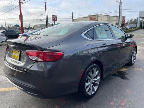 Photo 5 of 20 of 2015 Chrysler 200 LX