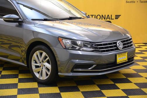 2018 Volkswagen Passat 2.0T SE