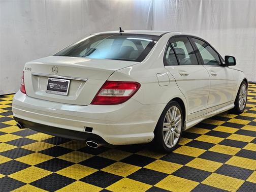 2009 Mercedes-Benz C-Class Luxury