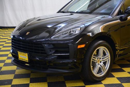 2020 Porsche Macan Base