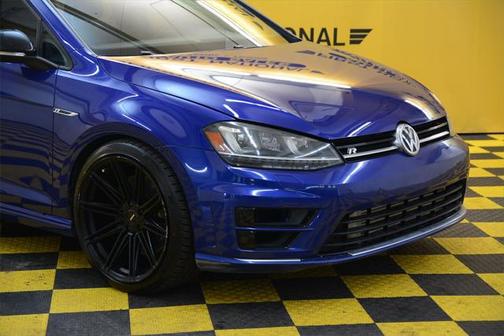 2015 Volkswagen Golf R 4-Door w/DCC & Navigation