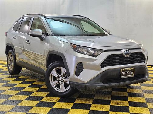 2022 Toyota RAV4 Hybrid LE