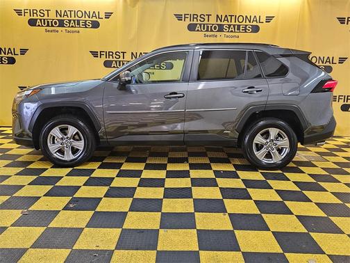 2023 Toyota RAV4 Hybrid LE