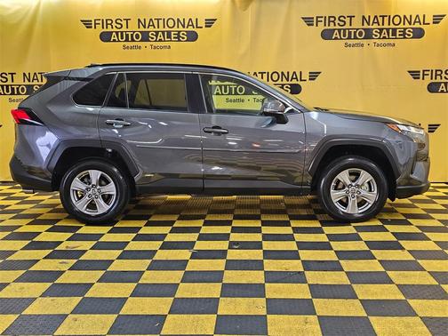 2023 Toyota RAV4 Hybrid LE