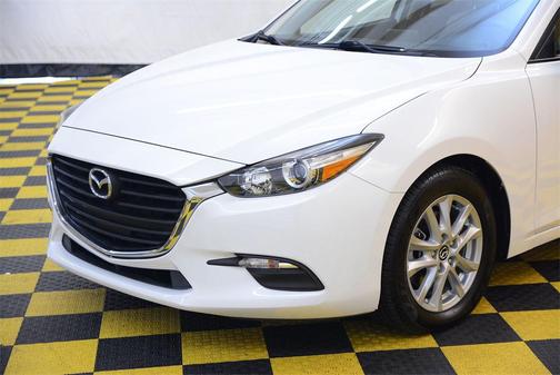 2018 Mazda Mazda3 Sport