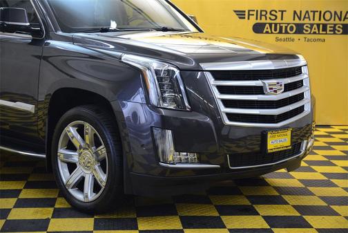 2018 Cadillac Escalade Luxury