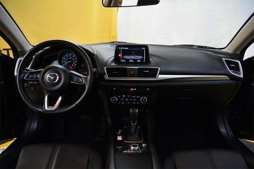 2018 Mazda Mazda3 Touring