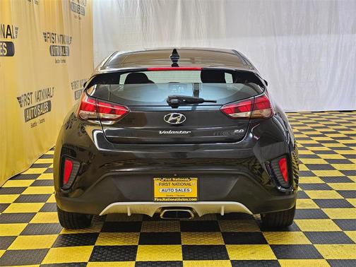 2019 Hyundai Veloster 2