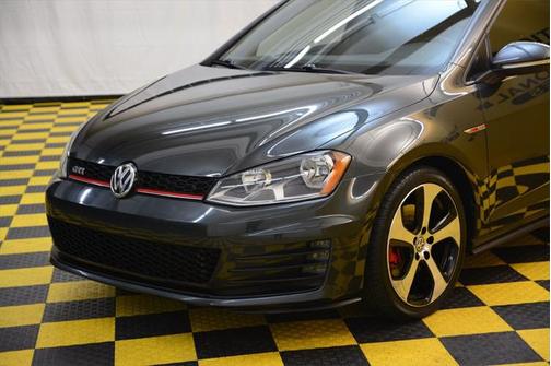 2017 Volkswagen Golf GTI 2.0T S 4-Door