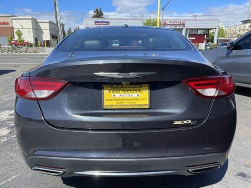 Photo 4 of 20 of 2016 Chrysler 200 C