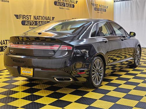 2015 Lincoln MKZ Hybrid Base