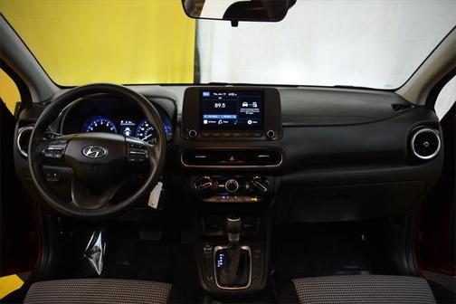 2023 Hyundai KONA SE