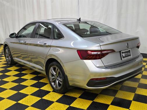 2023 Volkswagen Jetta 1.5T SE