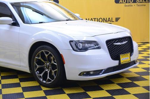 2016 Chrysler 300 S