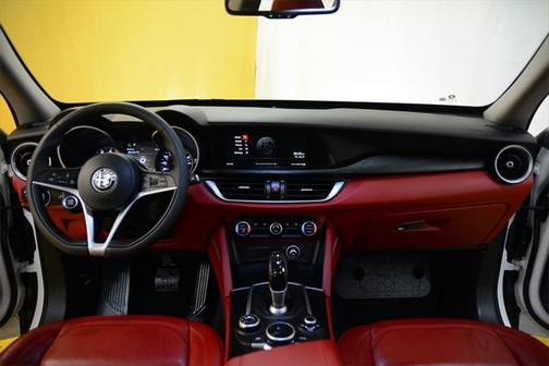 2019 Alfa Romeo Stelvio Base