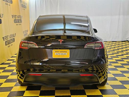 2023 Tesla Model Y Performance Dual Motor All-Wheel Drive