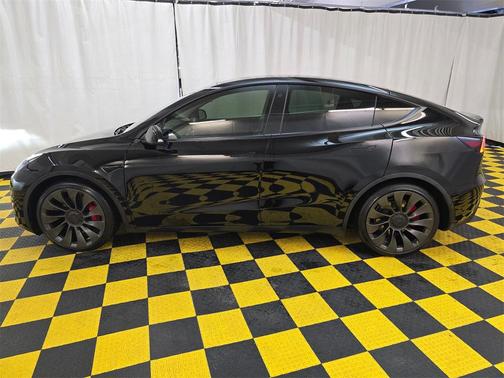 2023 Tesla Model Y Performance Dual Motor All-Wheel Drive