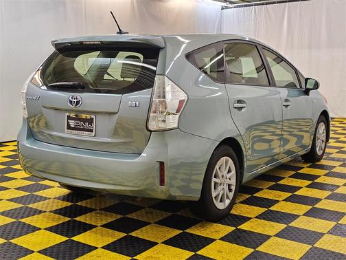 2014 Toyota Prius v Three
