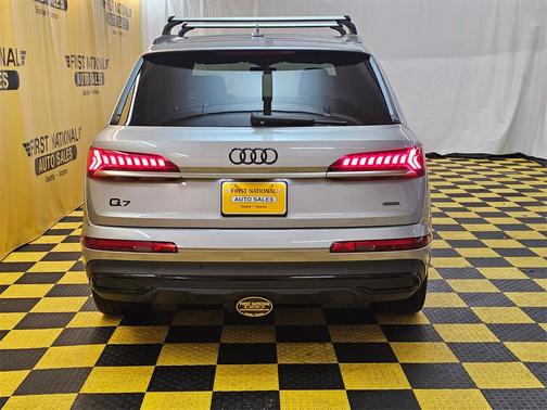2021 Audi Q7 55 Premium Plus
