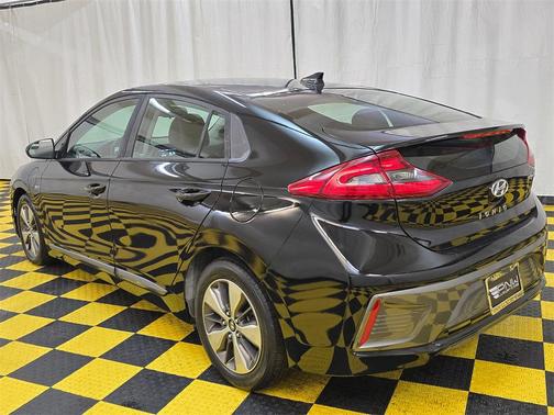 2019 Hyundai IONIQ Plug-In Hybrid Base
