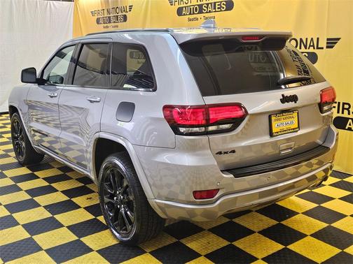 2018 Jeep Grand Cherokee Altitude