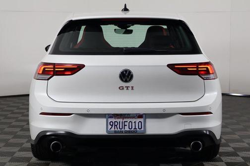 2023 Volkswagen Golf GTI 2.0T SE DSG