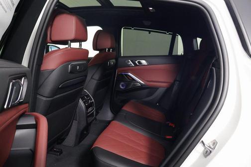 2026 BMW X6 M60i