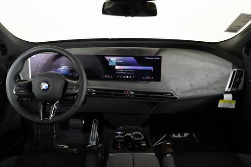 2026 BMW iX xDrive60